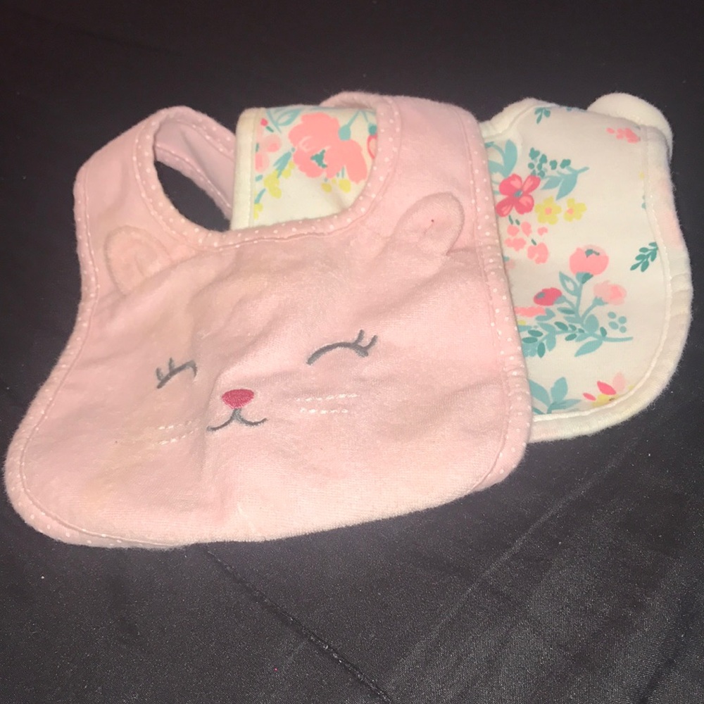 🎀 Carter's bibs 🎀 - Picture 3 of 6